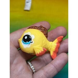 Littlest Pet Shop Glitter Fish LPS